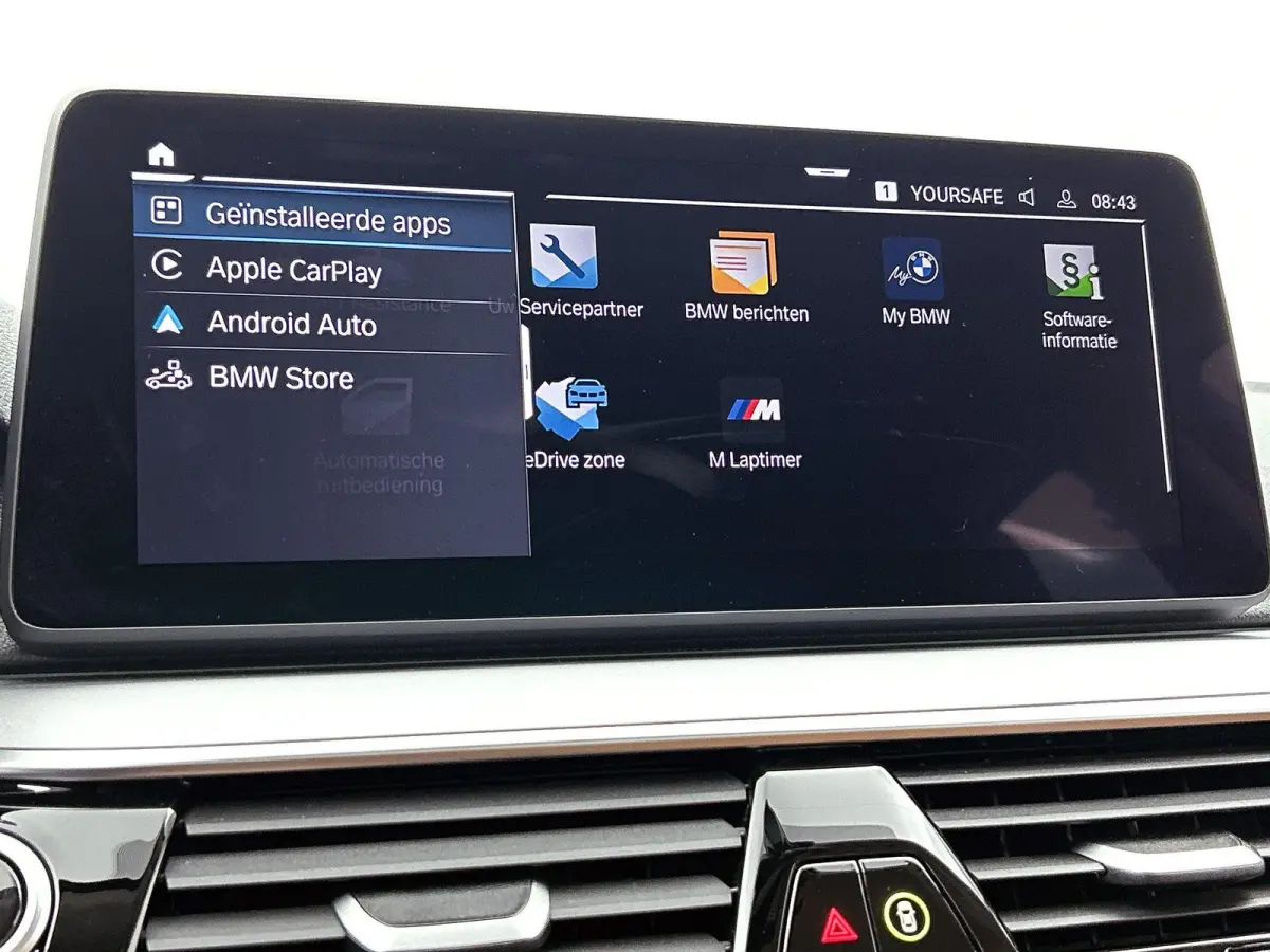 Berline 530e xDrive | Automaat | Achteruitrijcamera | Parkeersensoren | Lederen Bekleding | Climate Control |