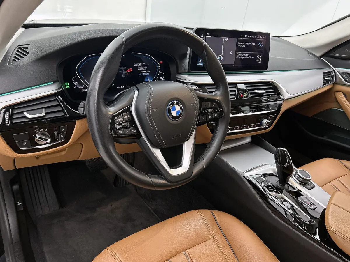 Berline 530e xDrive | Automaat | Achteruitrijcamera | Parkeersensoren | Lederen Bekleding | Climate Control |