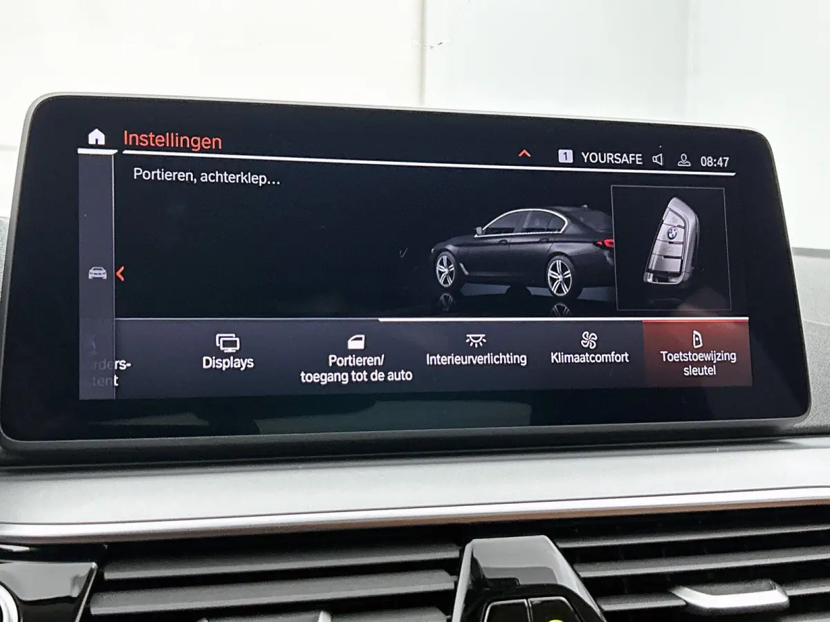 Berline 530e xDrive | Automaat | Achteruitrijcamera | Parkeersensoren | Lederen Bekleding | Climate Control |