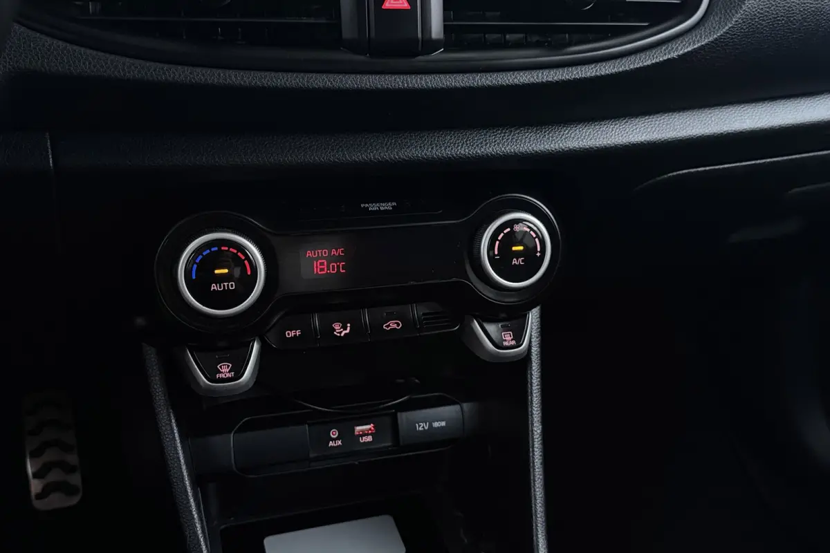 1.2 CVVT GT-Line | Org. NL | CarPlay | Stoel-&stuurverwarming | Cruise | Climate | Camera | PDC | Keyless |