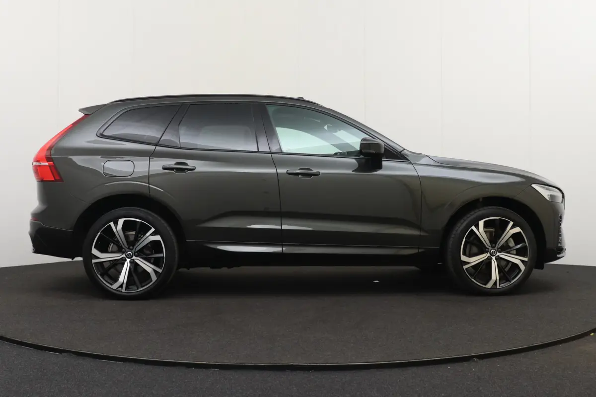 2.0 T6 PHEV AWD R-Design Pano-dak Elek.Trekhaak Sportstoelen