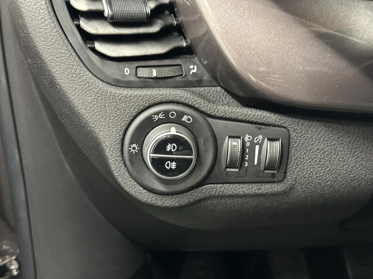 1.4 Turbo MultiAir Lounge NAVI CRUISE ECC LM.