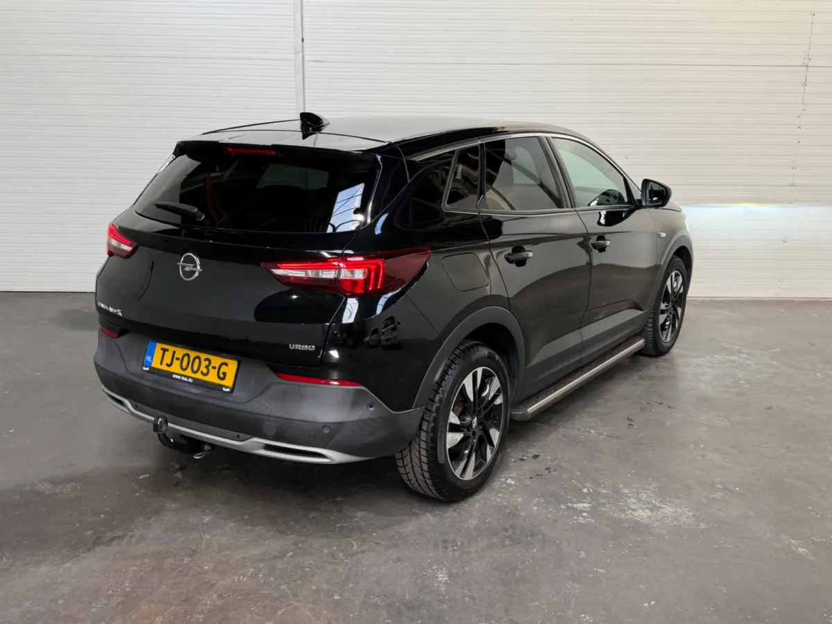 1.2 Turbo Innovation Apple CarPlay / Leer/ Geventileerde stoelen / Trekhaak / Keyless