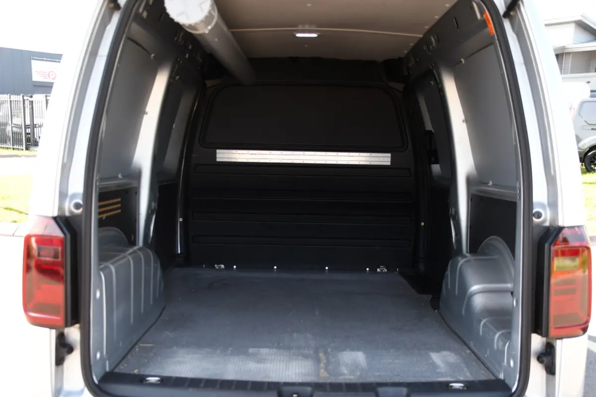 2.0 TDI L2H1 BMT Maxi Exclusive PB Edition Cruise, Camera, Carplay, Automaat, 185pk, Alcantara, Sport stoelen, Carbon, Multimedia, Uniek!