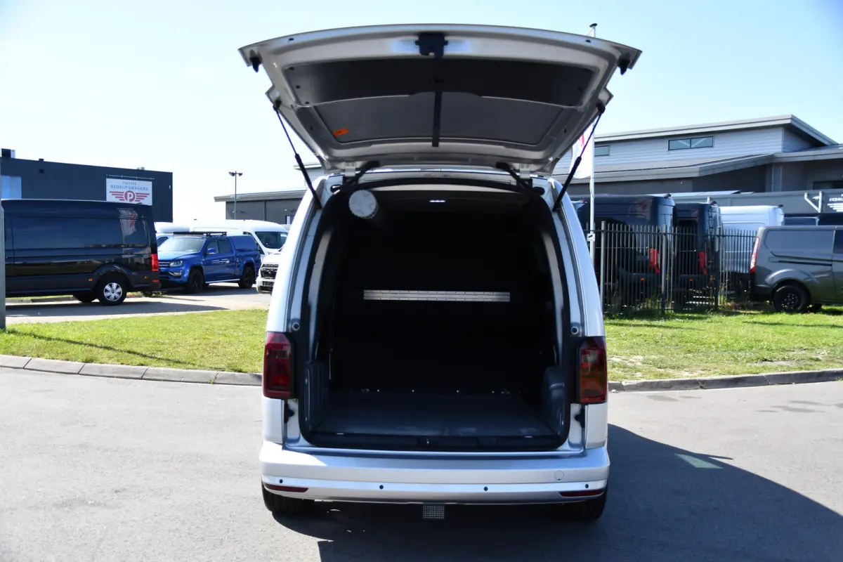 2.0 TDI L2H1 BMT Maxi Exclusive PB Edition Cruise, Camera, Carplay, Automaat, 185pk, Alcantara, Sport stoelen, Carbon, Multimedia, Uniek!