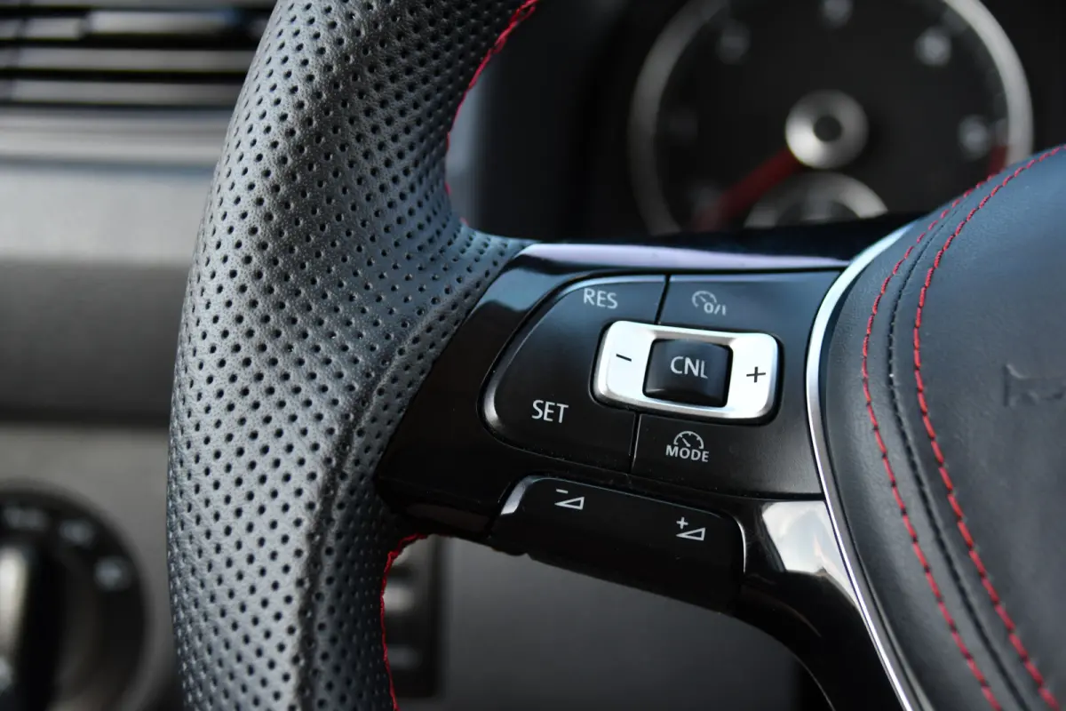 2.0 TDI L2H1 BMT Maxi Exclusive PB Edition Cruise, Camera, Carplay, Automaat, 185pk, Alcantara, Sport stoelen, Carbon, Multimedia, Uniek!