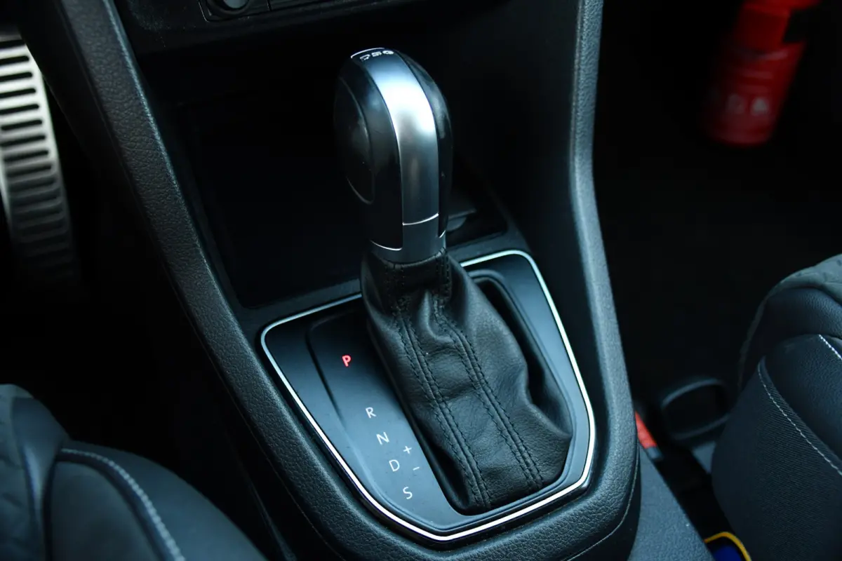 2.0 TDI L2H1 BMT Maxi Exclusive PB Edition Cruise, Camera, Carplay, Automaat, 185pk, Alcantara, Sport stoelen, Carbon, Multimedia, Uniek!