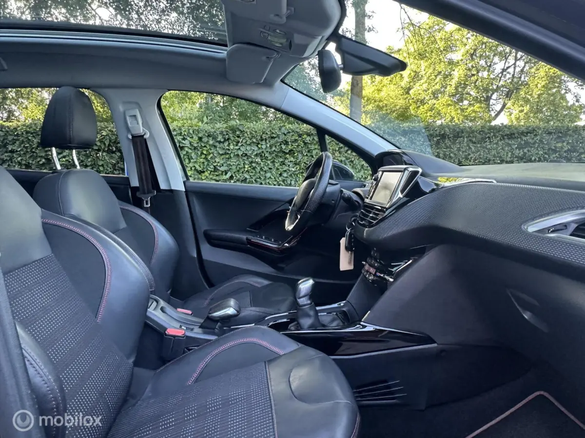 1.2 PureTech GT-line/NAP/PANO/CARPLAY/NAVI/PDC