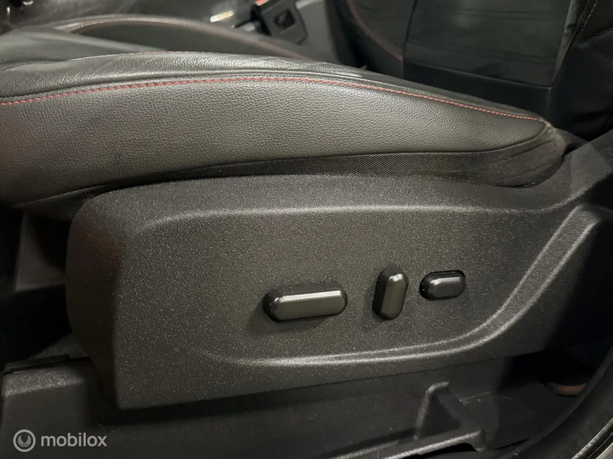 1.5 EcoBoost ST Line AUT/Copper Pulse Metallic/AWD