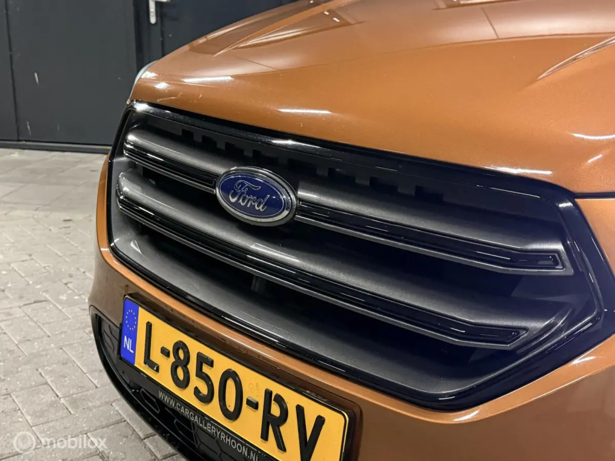 1.5 EcoBoost ST Line AUT/Copper Pulse Metallic/AWD