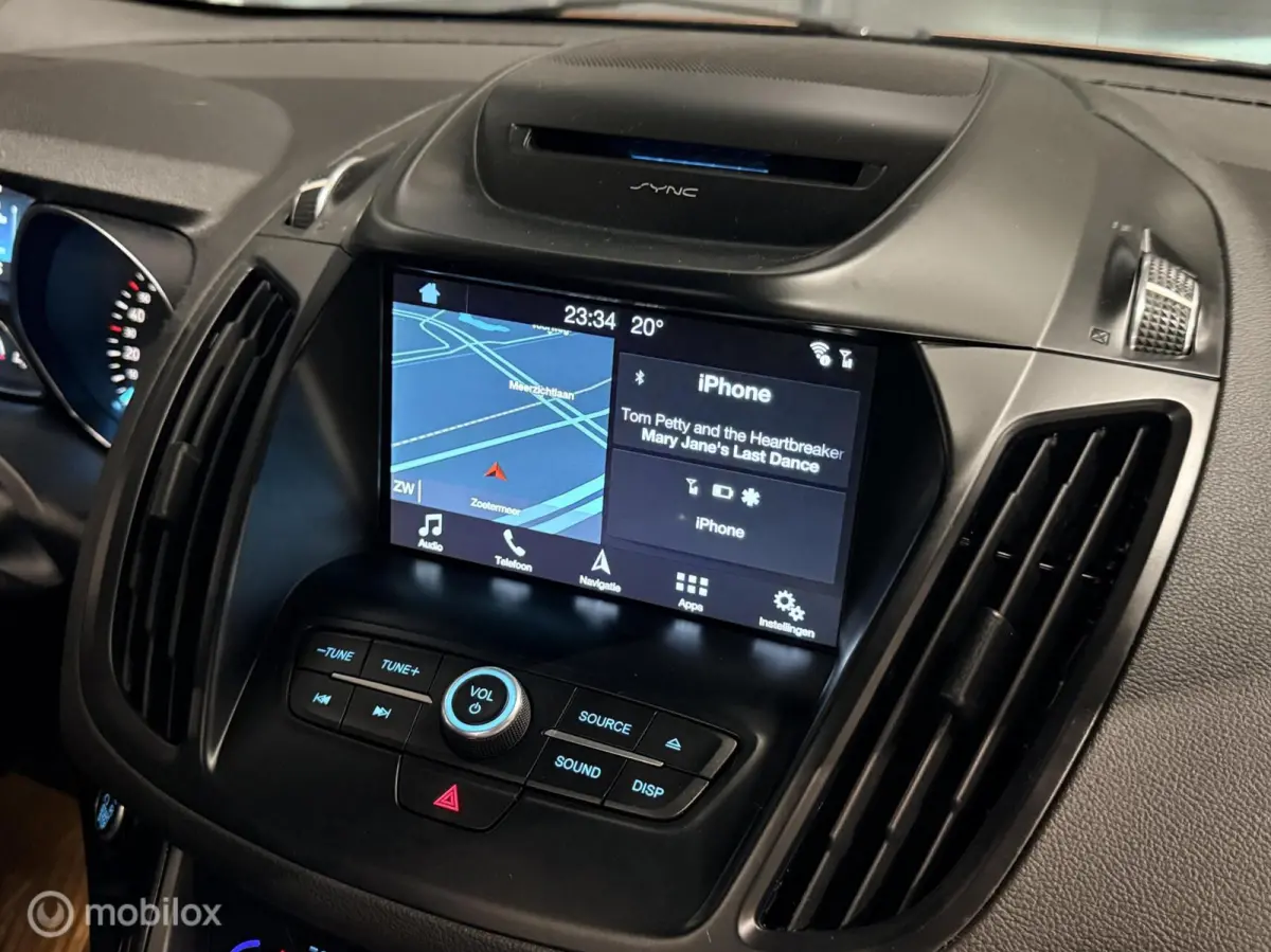1.5 EcoBoost ST Line AUT/Copper Pulse Metallic/AWD