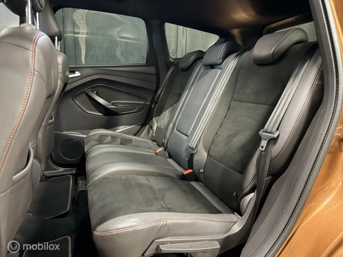 1.5 EcoBoost ST Line AUT/Copper Pulse Metallic/AWD
