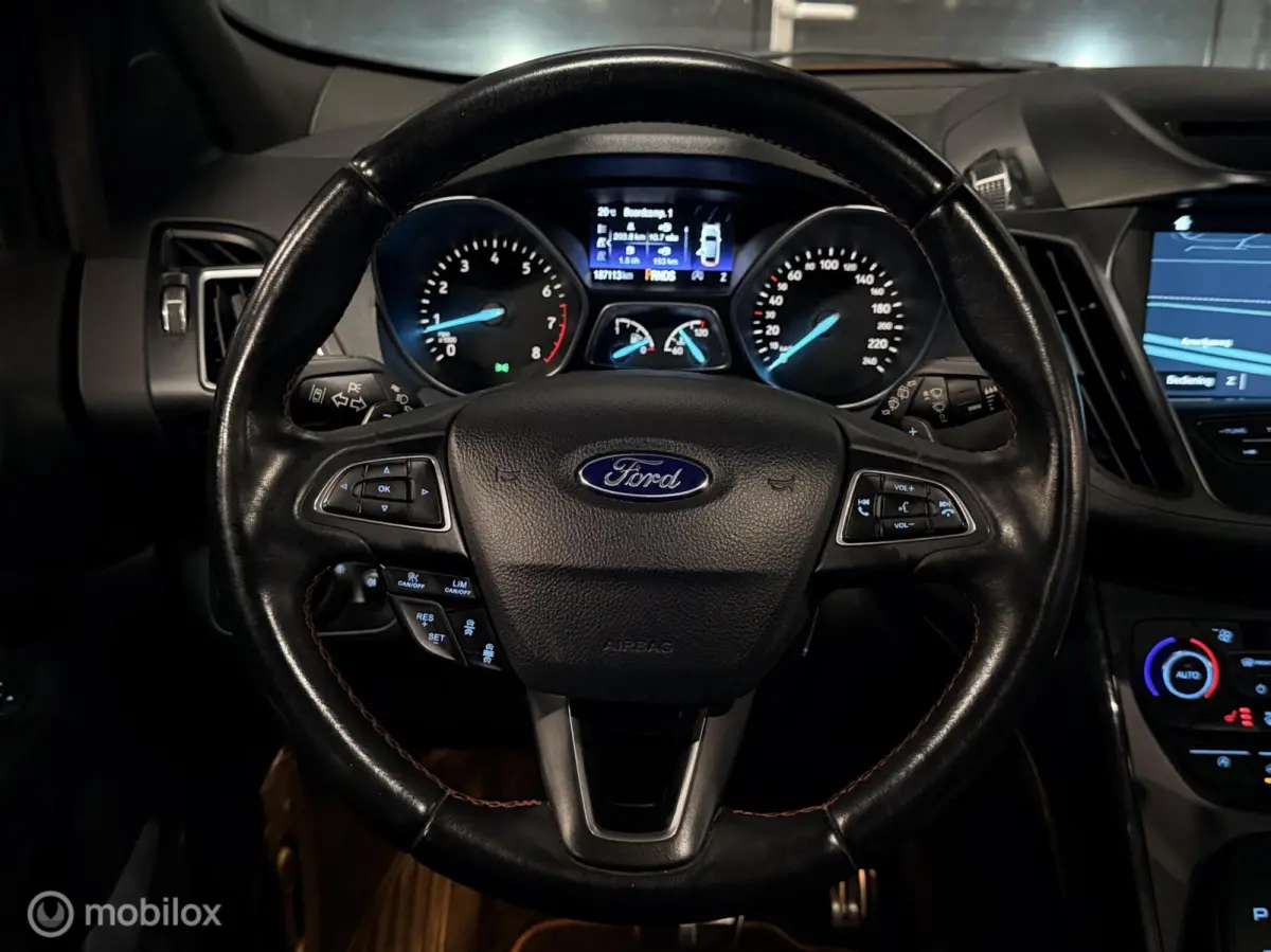 1.5 EcoBoost ST Line AUT/Copper Pulse Metallic/AWD