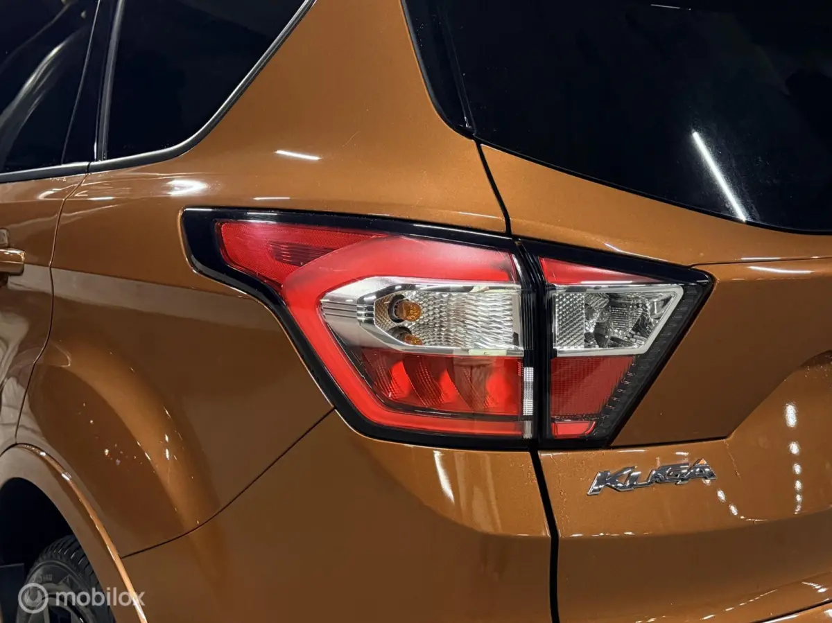 1.5 EcoBoost ST Line AUT/Copper Pulse Metallic/AWD