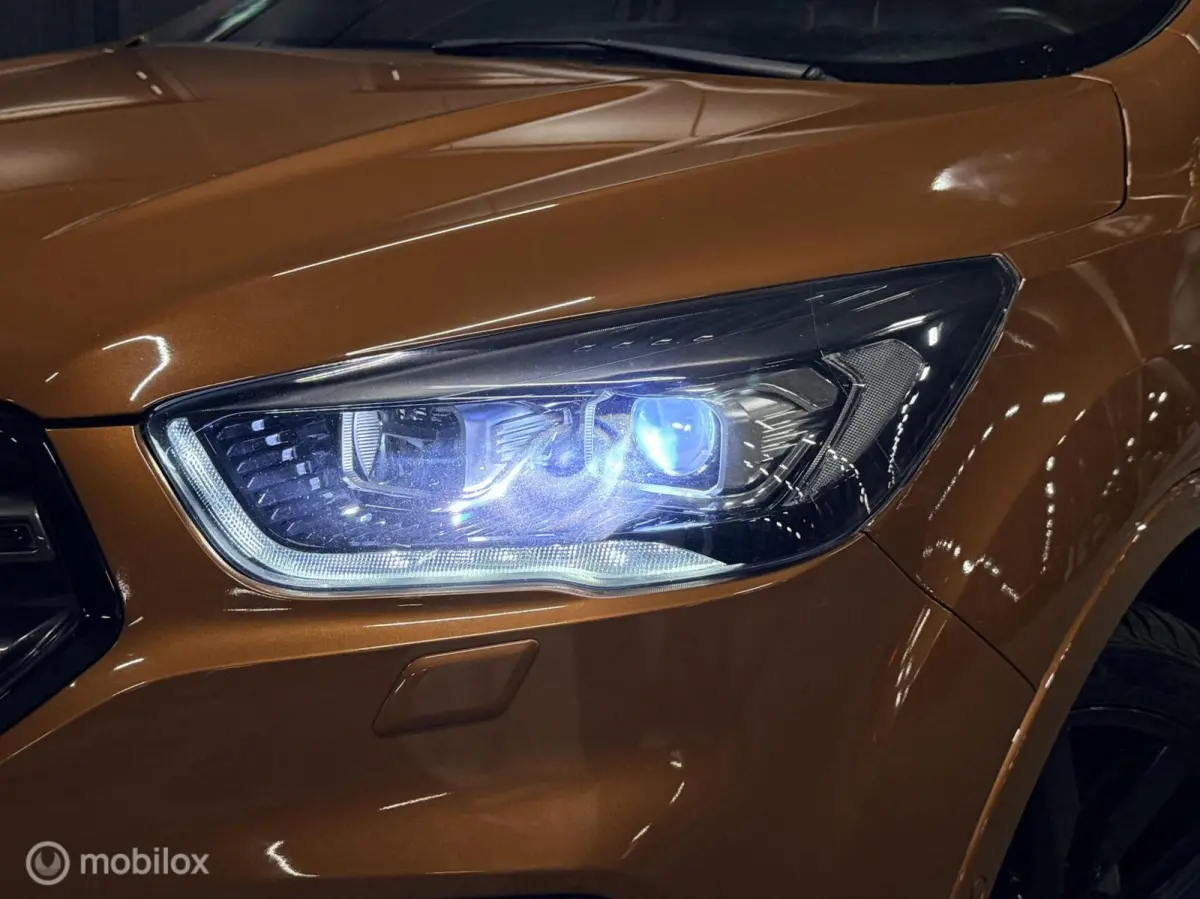 1.5 EcoBoost ST Line AUT/Copper Pulse Metallic/AWD