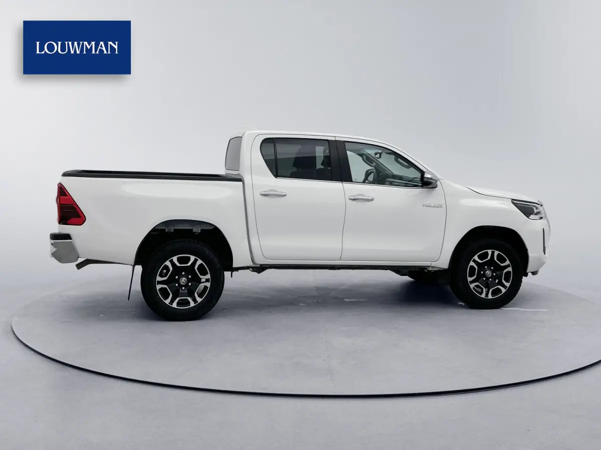 2.8 D-4D Double Cab Professional 204pk Led Navigatie Camera 4x4 Stoelverwarming Lane assist