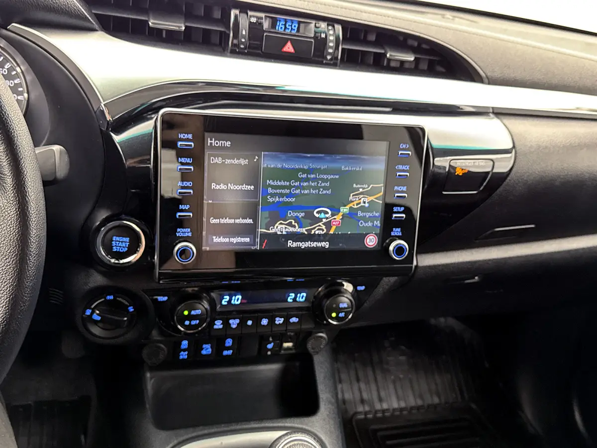 2.8 D-4D Double Cab Professional 204pk Led Navigatie Camera 4x4 Stoelverwarming Lane assist