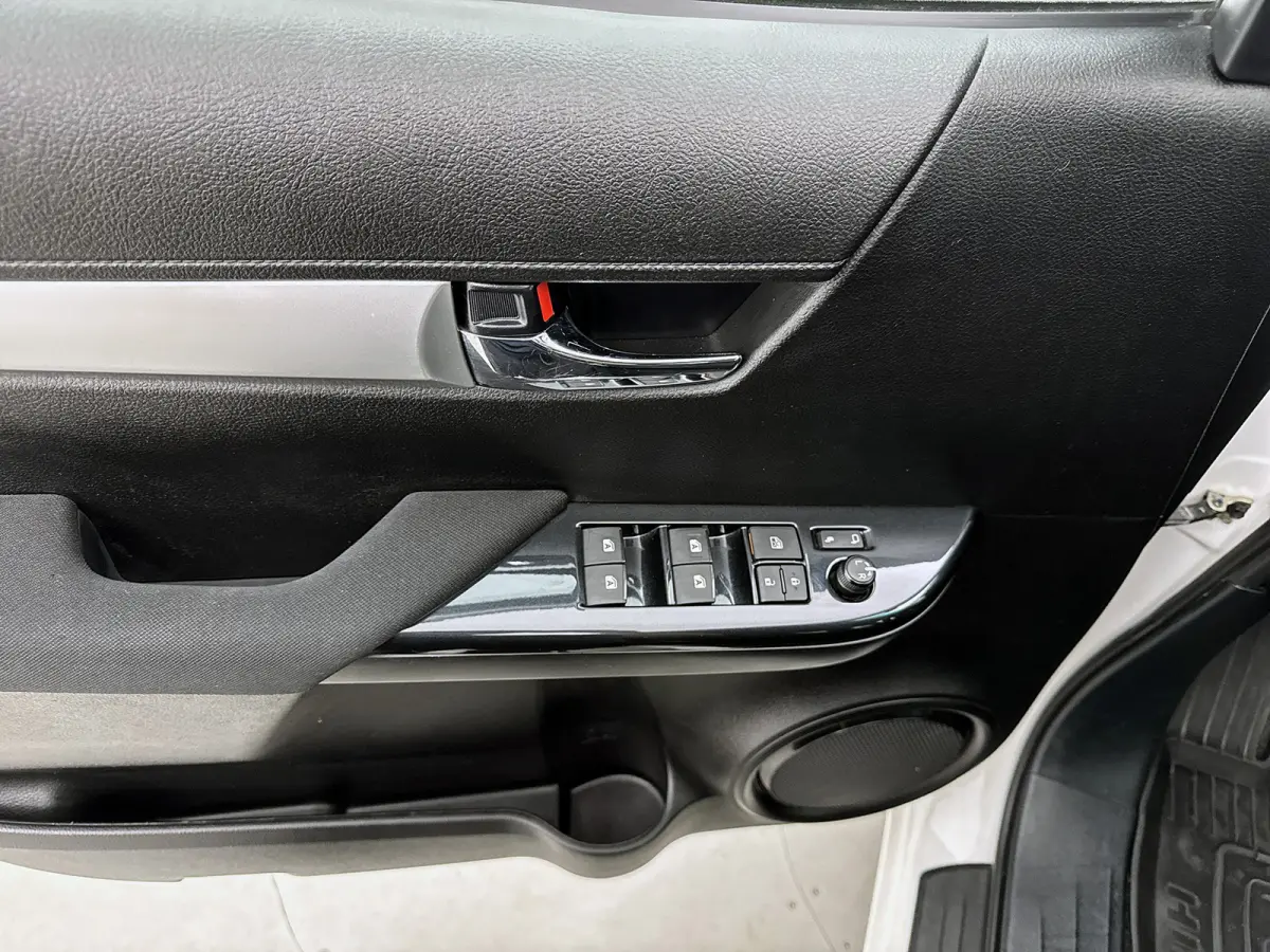 2.8 D-4D Double Cab Professional 204pk Led Navigatie Camera 4x4 Stoelverwarming Lane assist