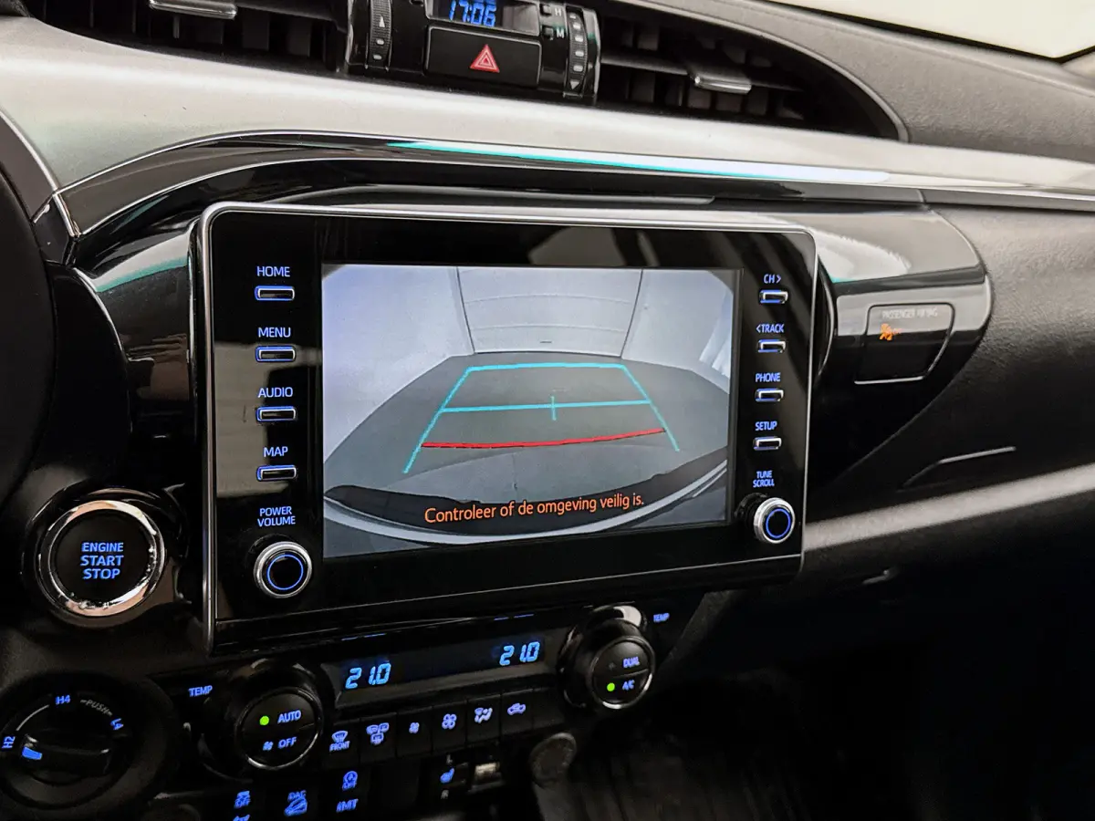 2.8 D-4D Double Cab Professional 204pk Led Navigatie Camera 4x4 Stoelverwarming Lane assist