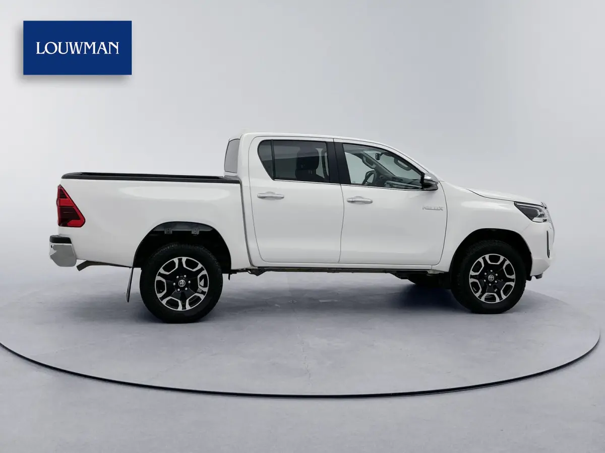 2.8 D-4D Double Cab Professional 204pk Led Navigatie Camera 4x4 Stoelverwarming Lane assist