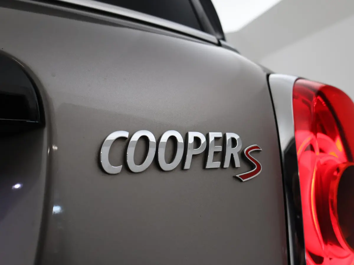 2.0 COOPERS S 192 PK AUT. ALL4 CHILI + HEAD-UP | ADAPTIVE CRUISE | STOELVERW. | CAMERA | H/K | LED
