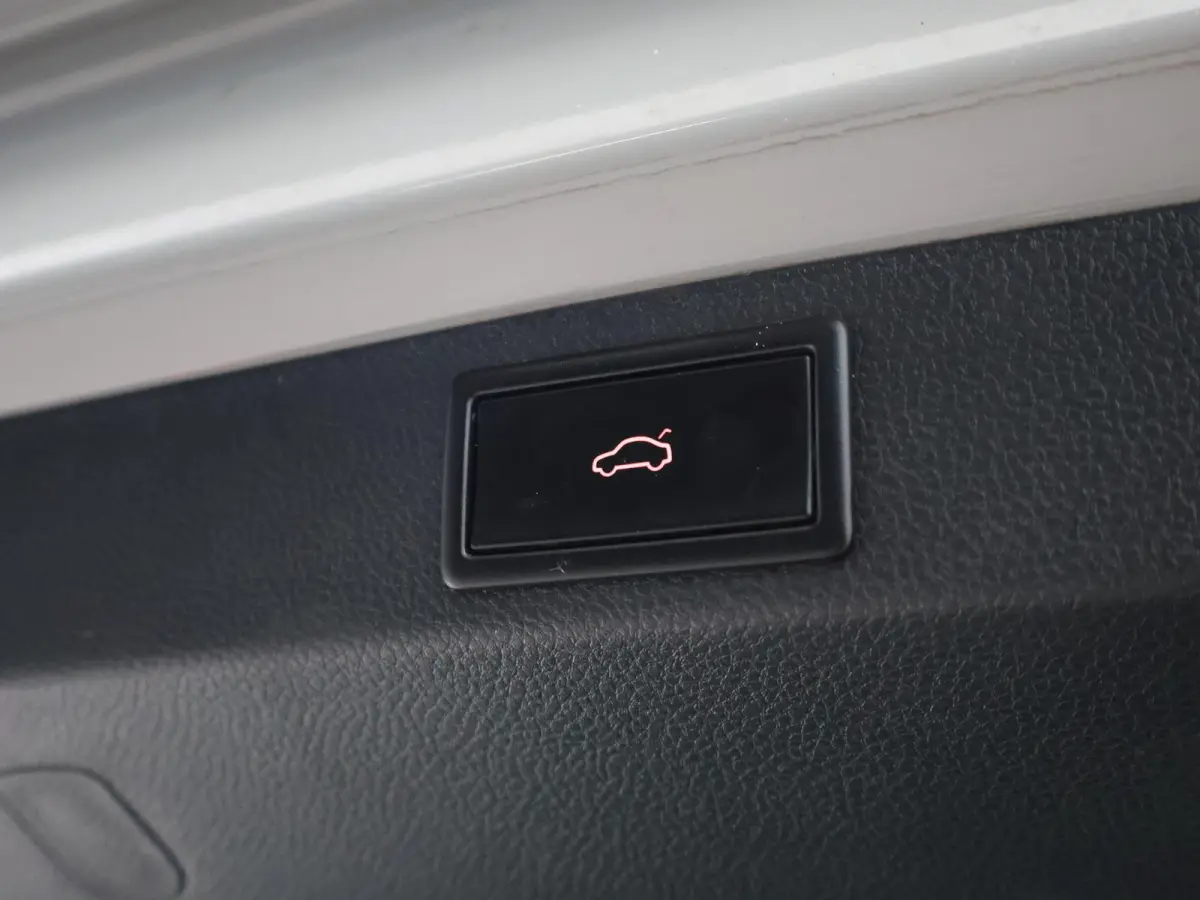 1.5 TSI ACT SPORTLINE + WEGKL. TREKHAAK | VOL LEDER | ADAPTIVE CRUISE | CANTON | CAMERA