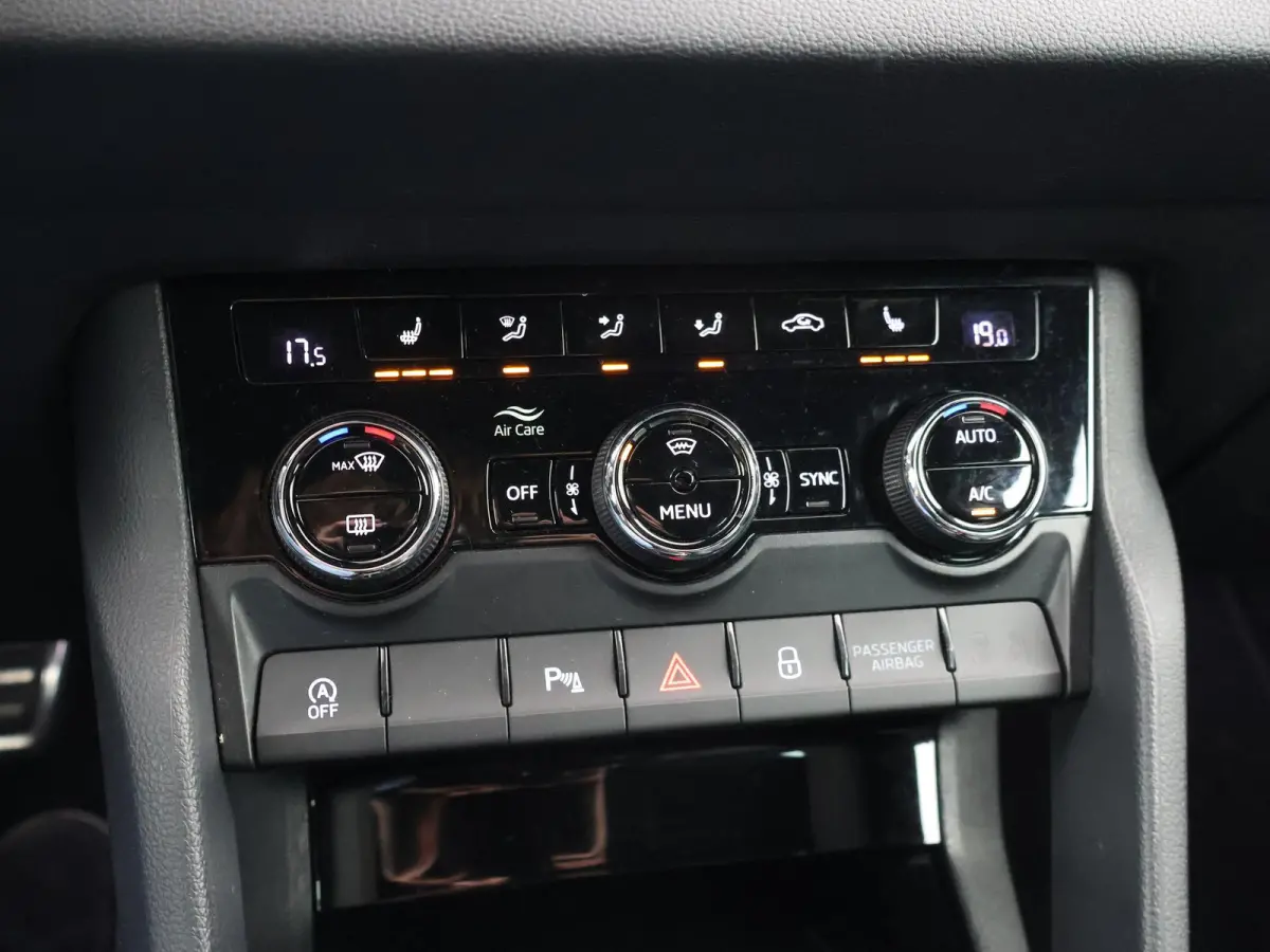 1.5 TSI ACT SPORTLINE + WEGKL. TREKHAAK | VOL LEDER | ADAPTIVE CRUISE | CANTON | CAMERA