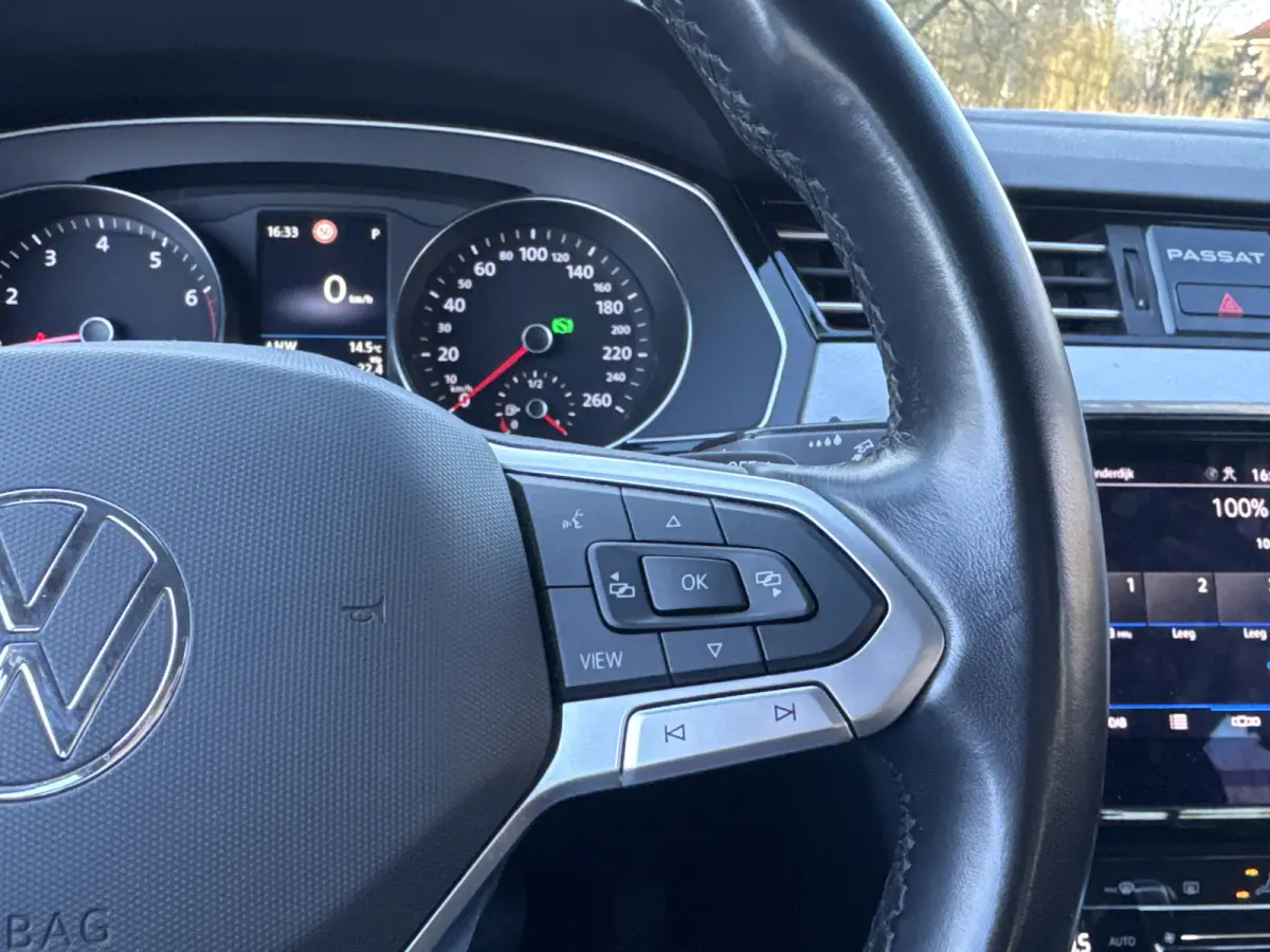1.5 TSI 150PK DSG BUSINESS CAMERA/NAVI/CARPLAY