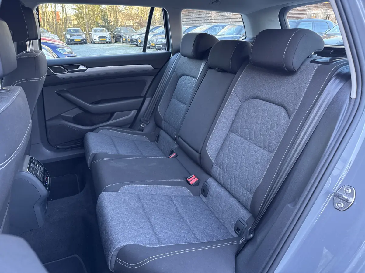 1.5 TSI 150PK DSG BUSINESS CAMERA/NAVI/CARPLAY