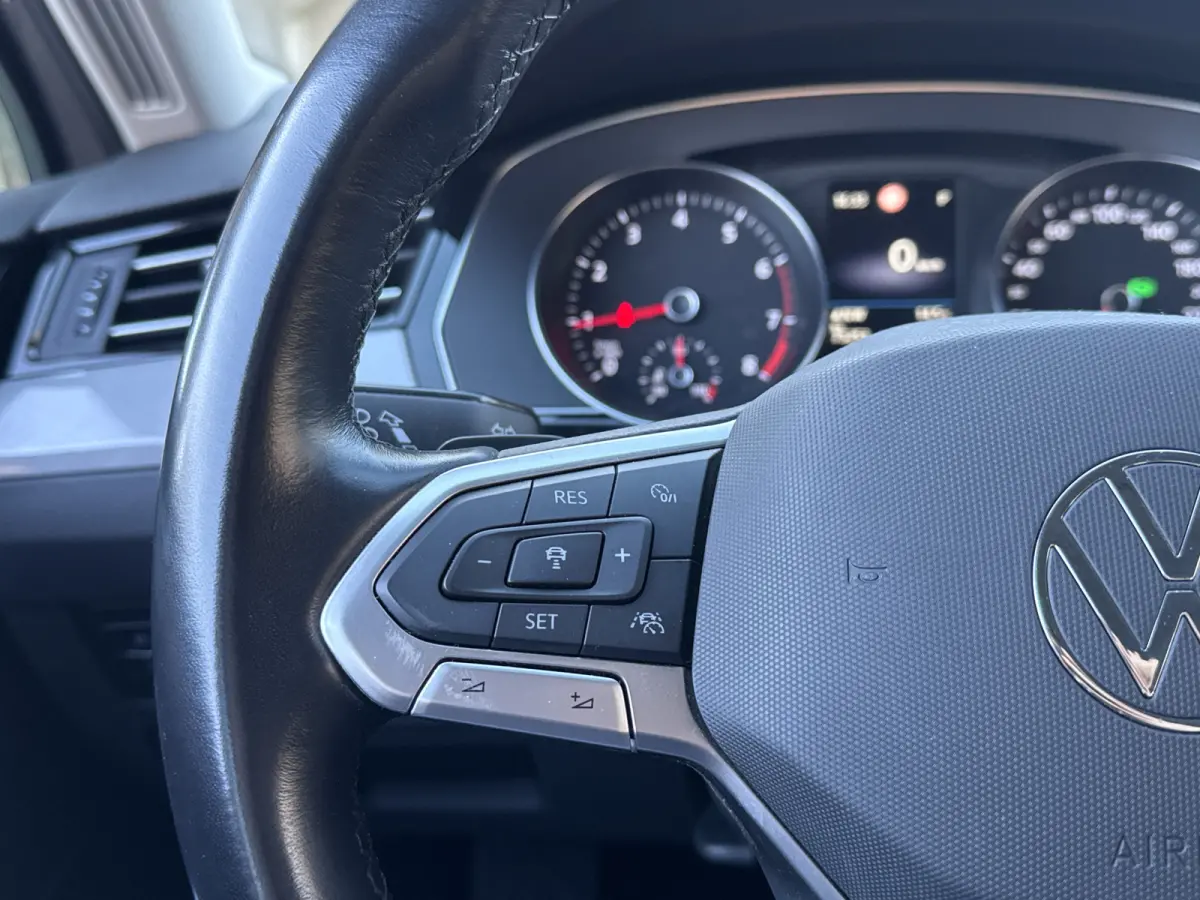 1.5 TSI 150PK DSG BUSINESS CAMERA/NAVI/CARPLAY