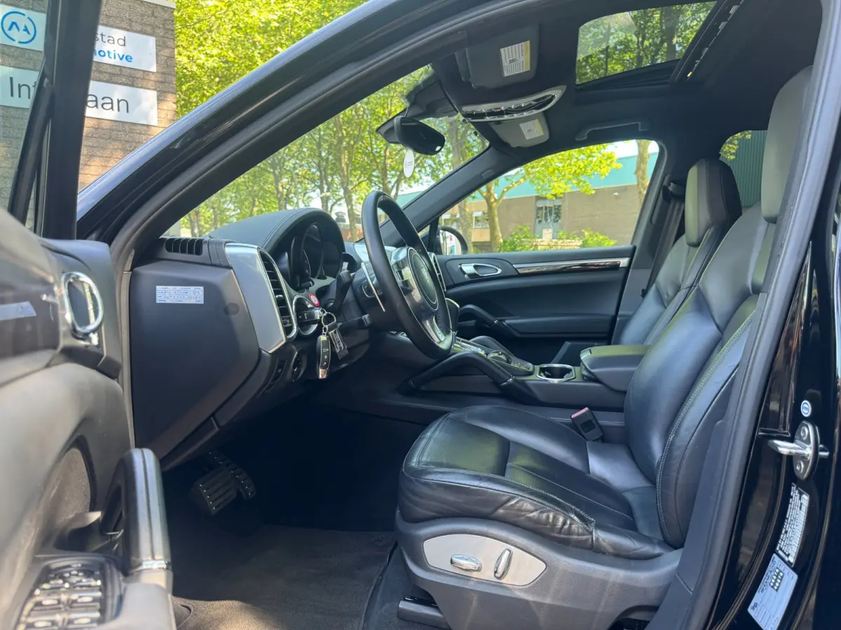4.8 S 400 PK 4x4 Lage kms Cam Leer Open dak Blikvanger