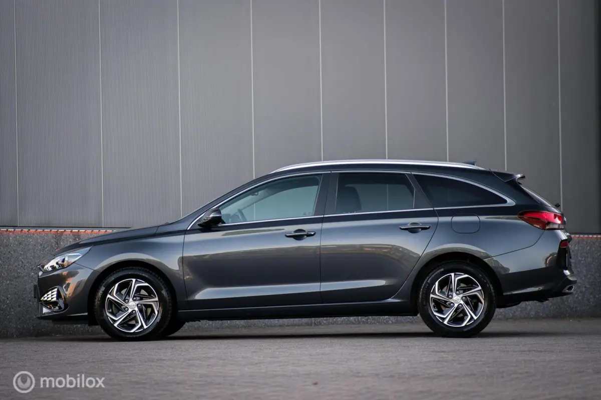 1.0 T-GDi MHEV Comfort Smart | Automaat | Camera | DAB | Carplay | LED | Stoel + stuurwiel verwarming | Rijklaarprijs |
