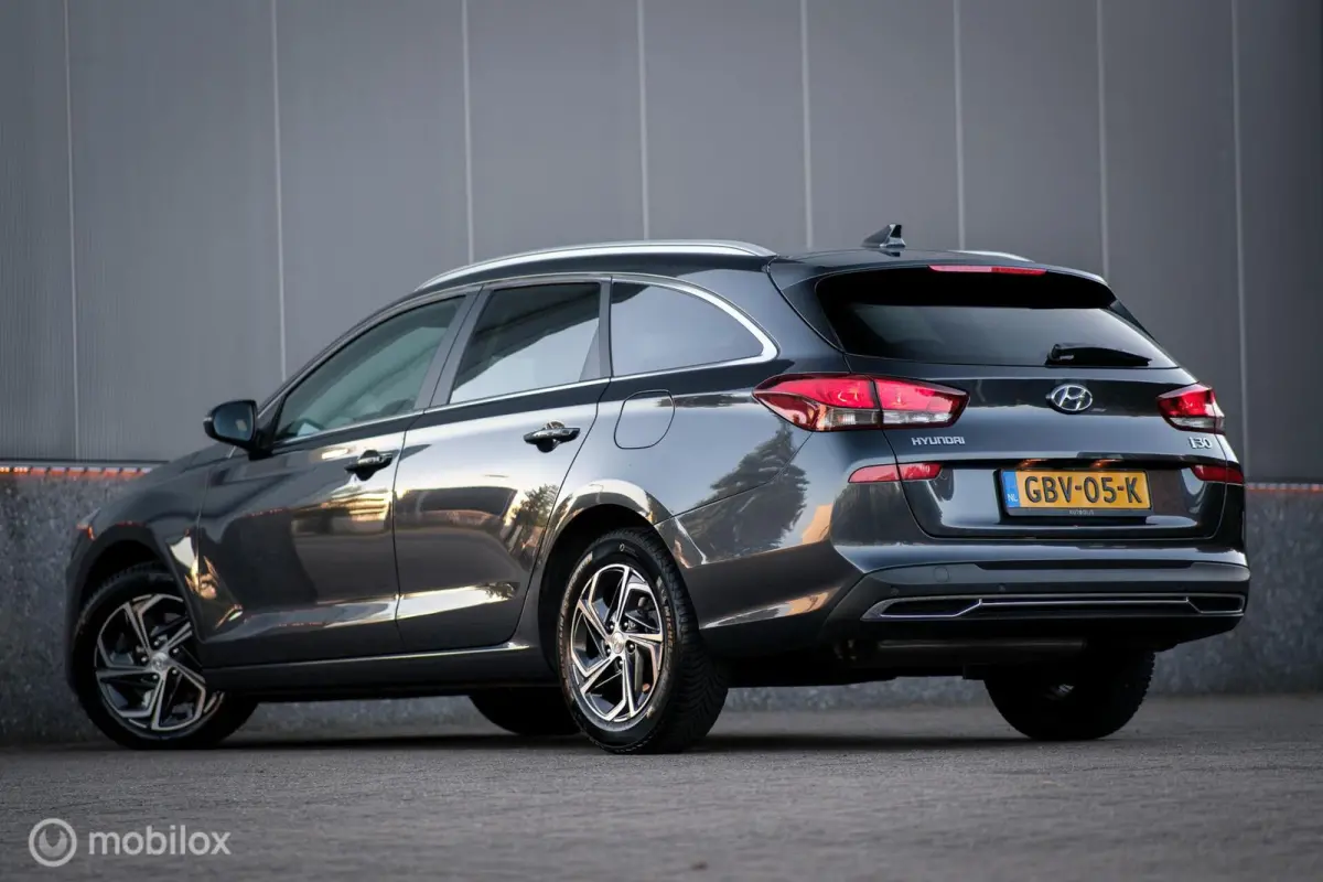1.0 T-GDi MHEV Comfort Smart | Automaat | Camera | DAB | Carplay | LED | Stoel + stuurwiel verwarming | Rijklaarprijs |