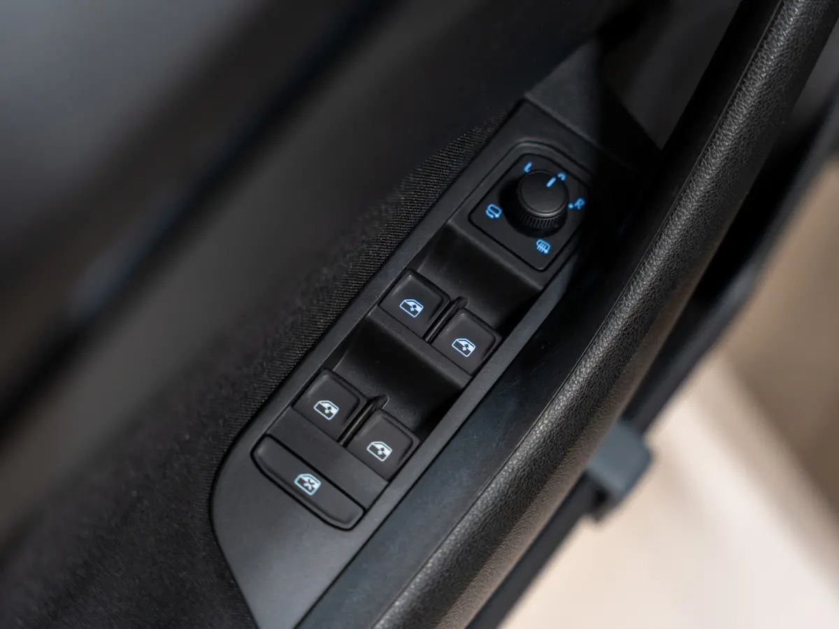 1.0 TSI DSG Sport Business, Apple Carplay, Android Auto, ACC, Clima, PDC, Multistuur, Ambiënte Light, Voll Onmderhoud