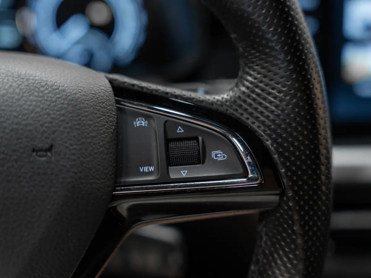 1.0 TSI DSG Sport Business, Apple Carplay, Android Auto, ACC, Clima, PDC, Multistuur, Ambiënte Light, Voll Onmderhoud