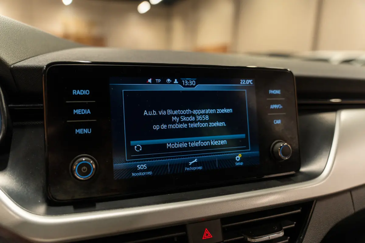 1.0 TSI DSG Sport Business, Apple Carplay, Android Auto, ACC, Clima, PDC, Multistuur, Ambiënte Light, Voll Onmderhoud