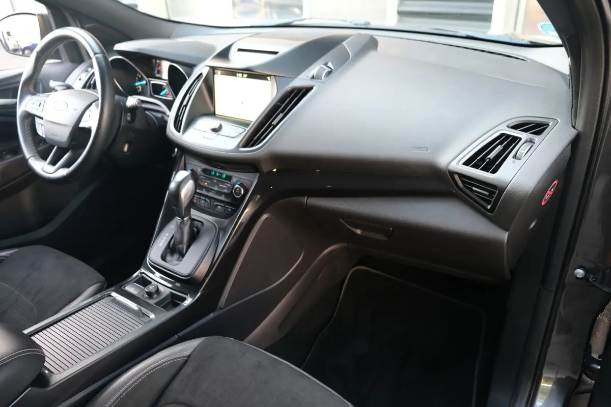 1.5 EcoBoost ST Line AUT Navi Xenon Leder Pdc Cam Cruise