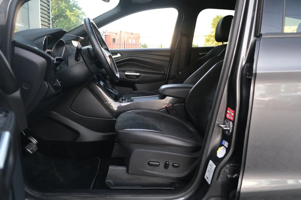 1.5 EcoBoost ST Line AUT Navi Xenon Leder Pdc Cam Cruise