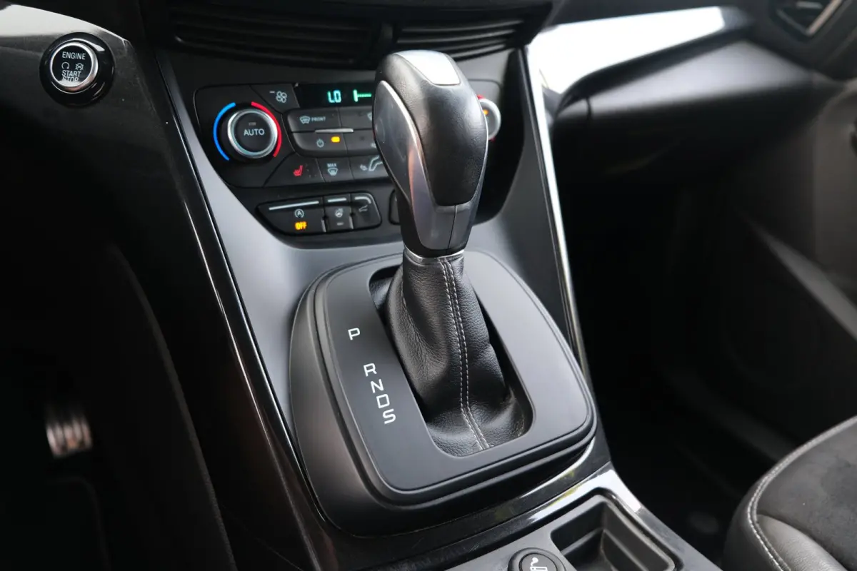 1.5 EcoBoost ST Line AUT Navi Xenon Leder Pdc Cam Cruise