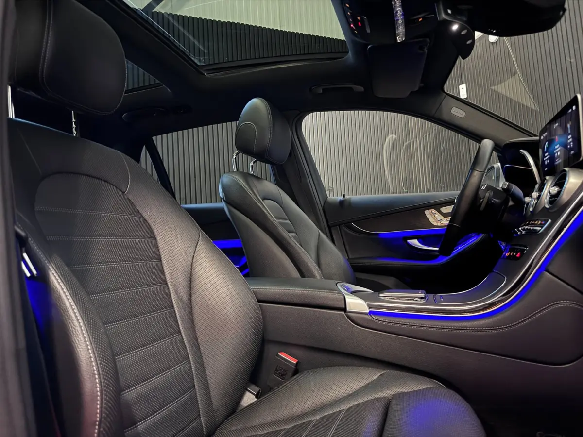 300 4MATIC Off Road Premium | PANO | LEDER | LUCHTVER. | VOL!