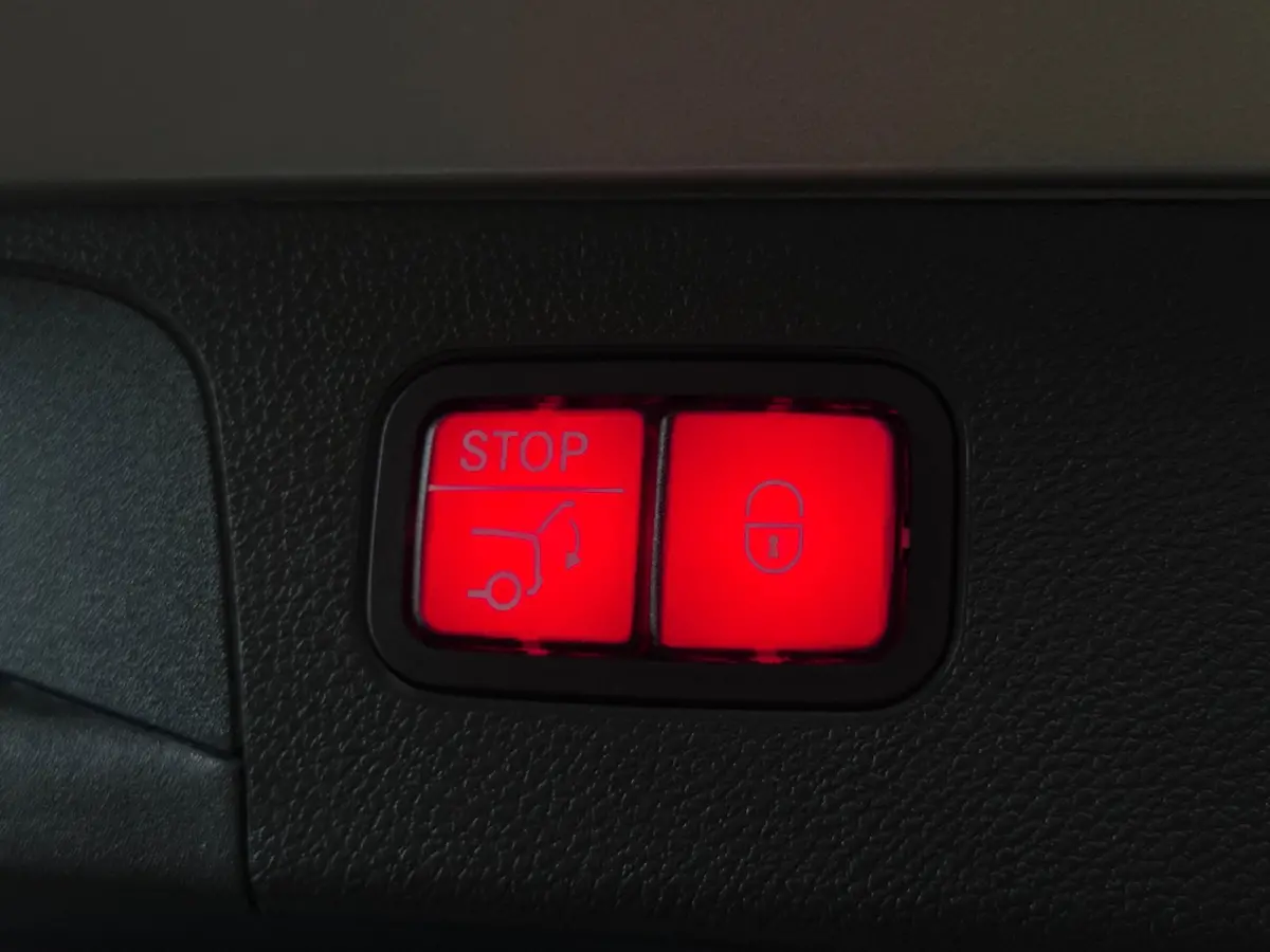 300 4MATIC Off Road Premium | PANO | LEDER | LUCHTVER. | VOL!