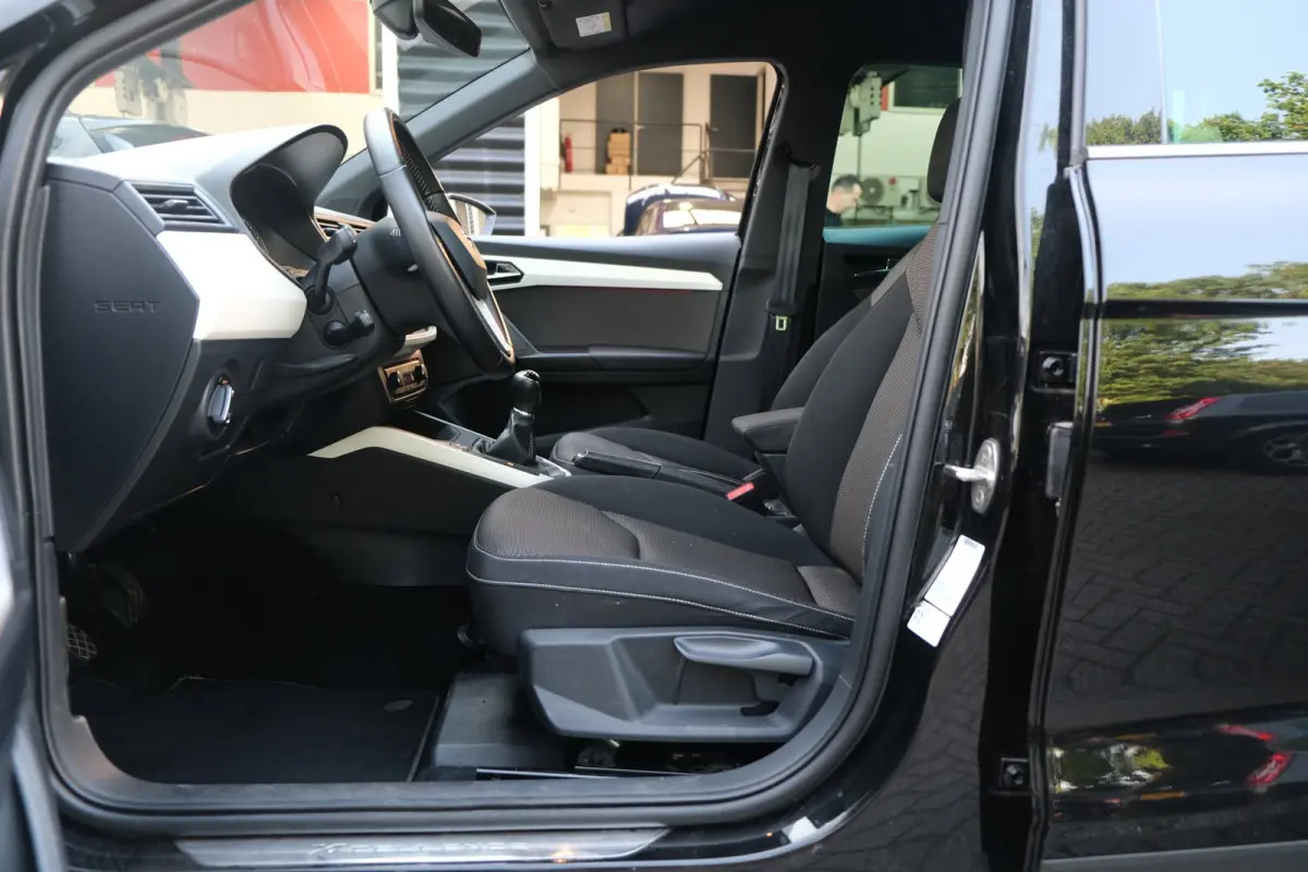 1.0 TSI Xcellence Navi Cam Acc Keyless Beats Pdc