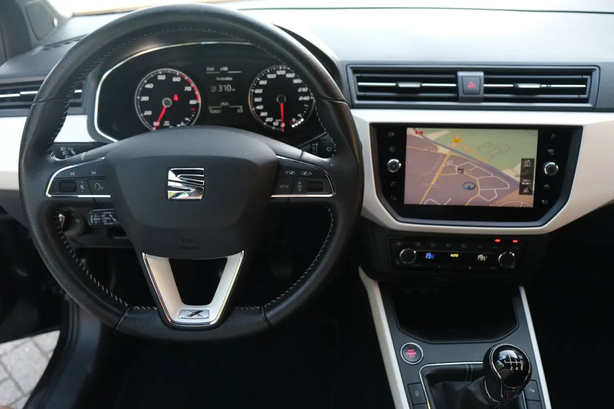 1.0 TSI Xcellence Navi Cam Acc Keyless Beats Pdc