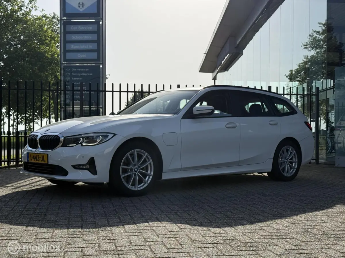 320e 1ste Eig | Leer | Stoelverwarming