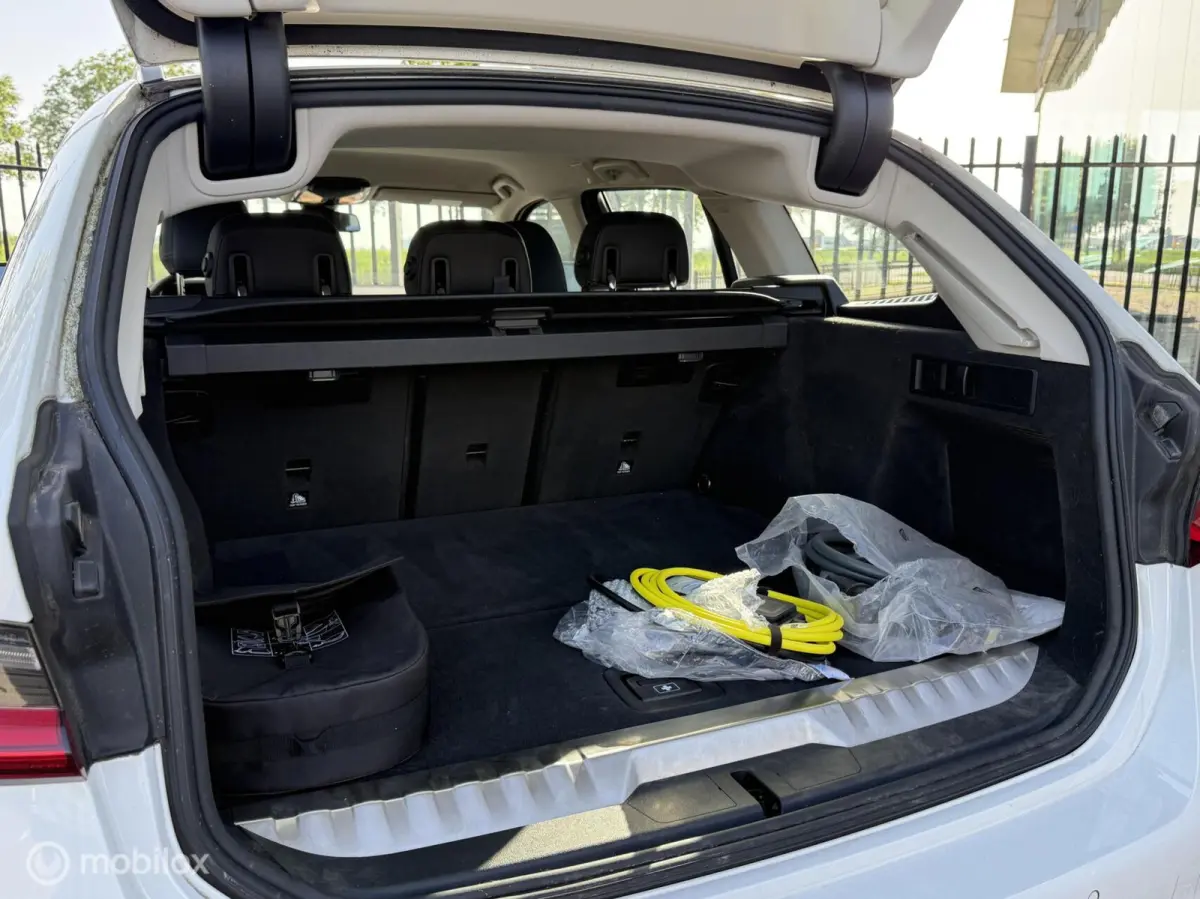 320e 1ste Eig | Leer | Stoelverwarming
