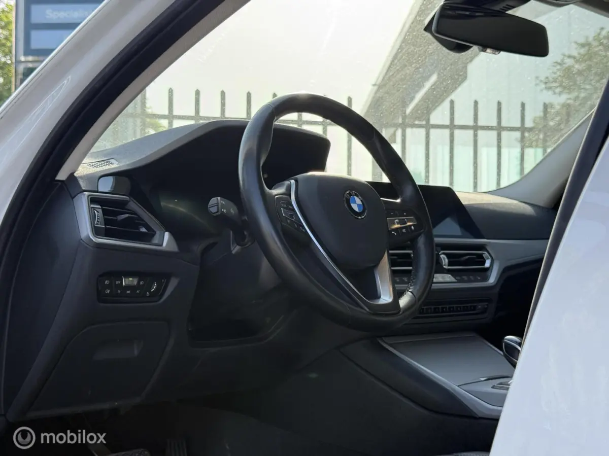 320e 1ste Eig | Leer | Stoelverwarming