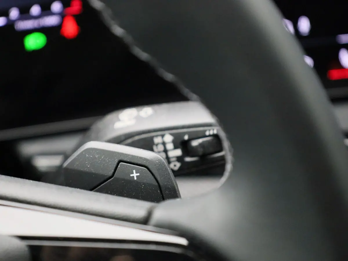 Avant 2.0 quattro Pro Line | Navigatie | Trekhaak | Stoelverwarming | Airco | Cruise control |