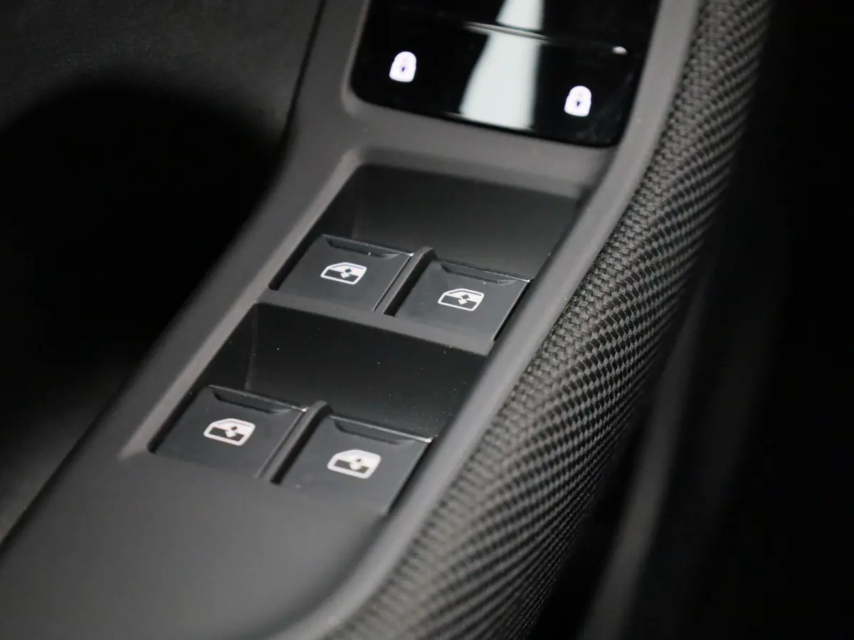 Avant 2.0 quattro Pro Line | Navigatie | Trekhaak | Stoelverwarming | Airco | Cruise control |