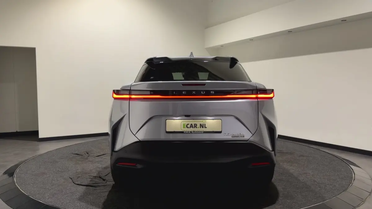 450e Executive Line 71 kWh | SOH 97,9 % | Leder interieur | Stoelen gekoeld & verwarmd | LMV 20"