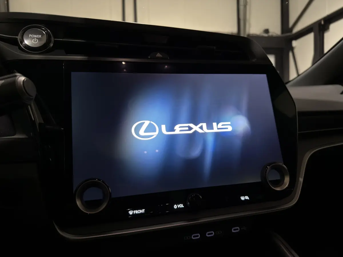 450e Executive Line 71 kWh | SOH 97,9 % | Leder interieur | Stoelen gekoeld & verwarmd | LMV 20"